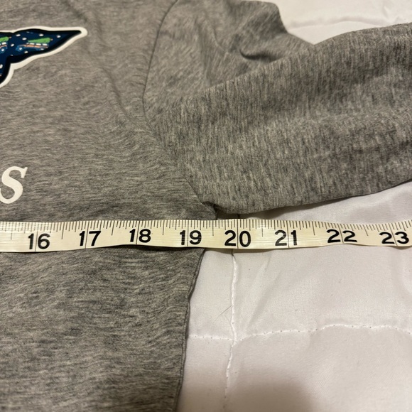 Vineyard Vines Hoodie - Picture 3 of 8